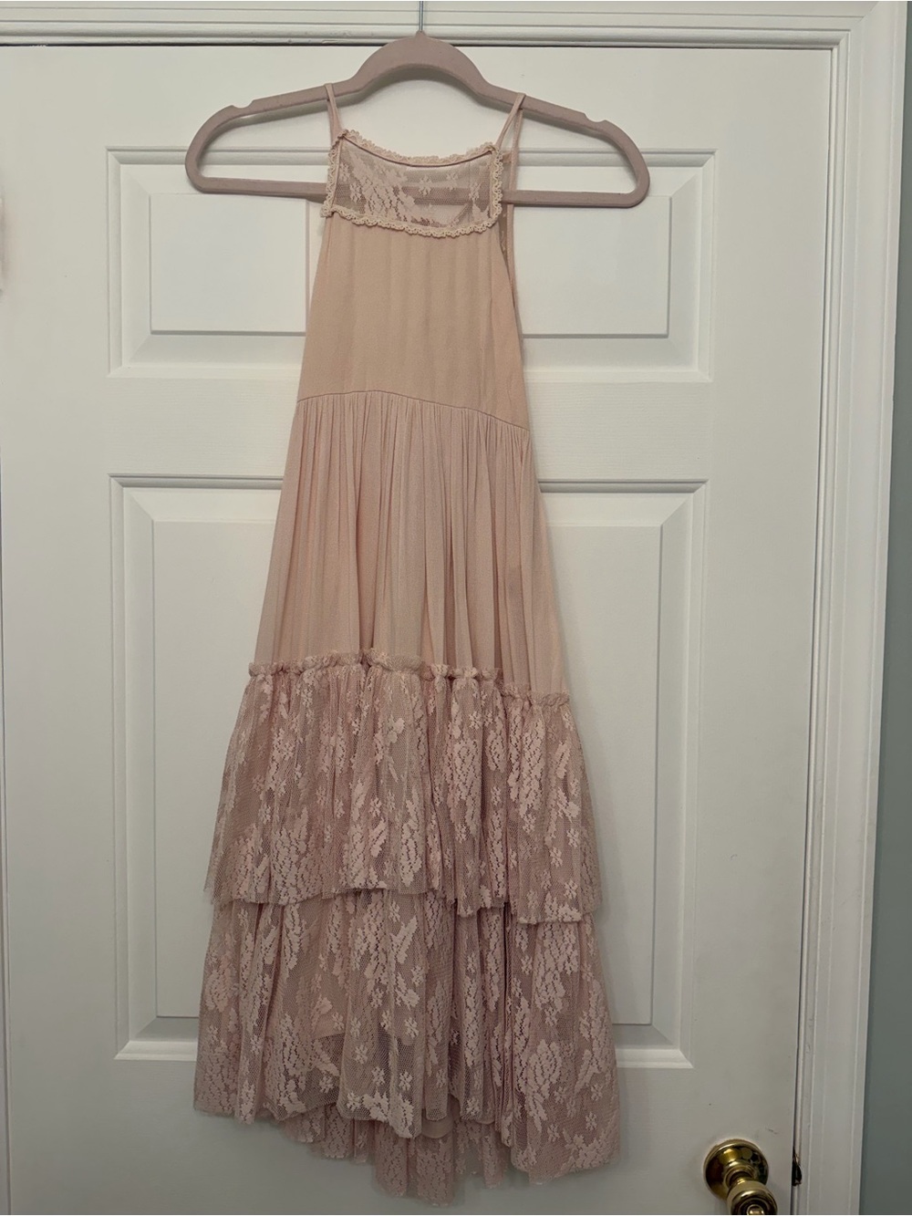 Joyfolie Catrin Dusty Blush Lace Tiered Halter Dress